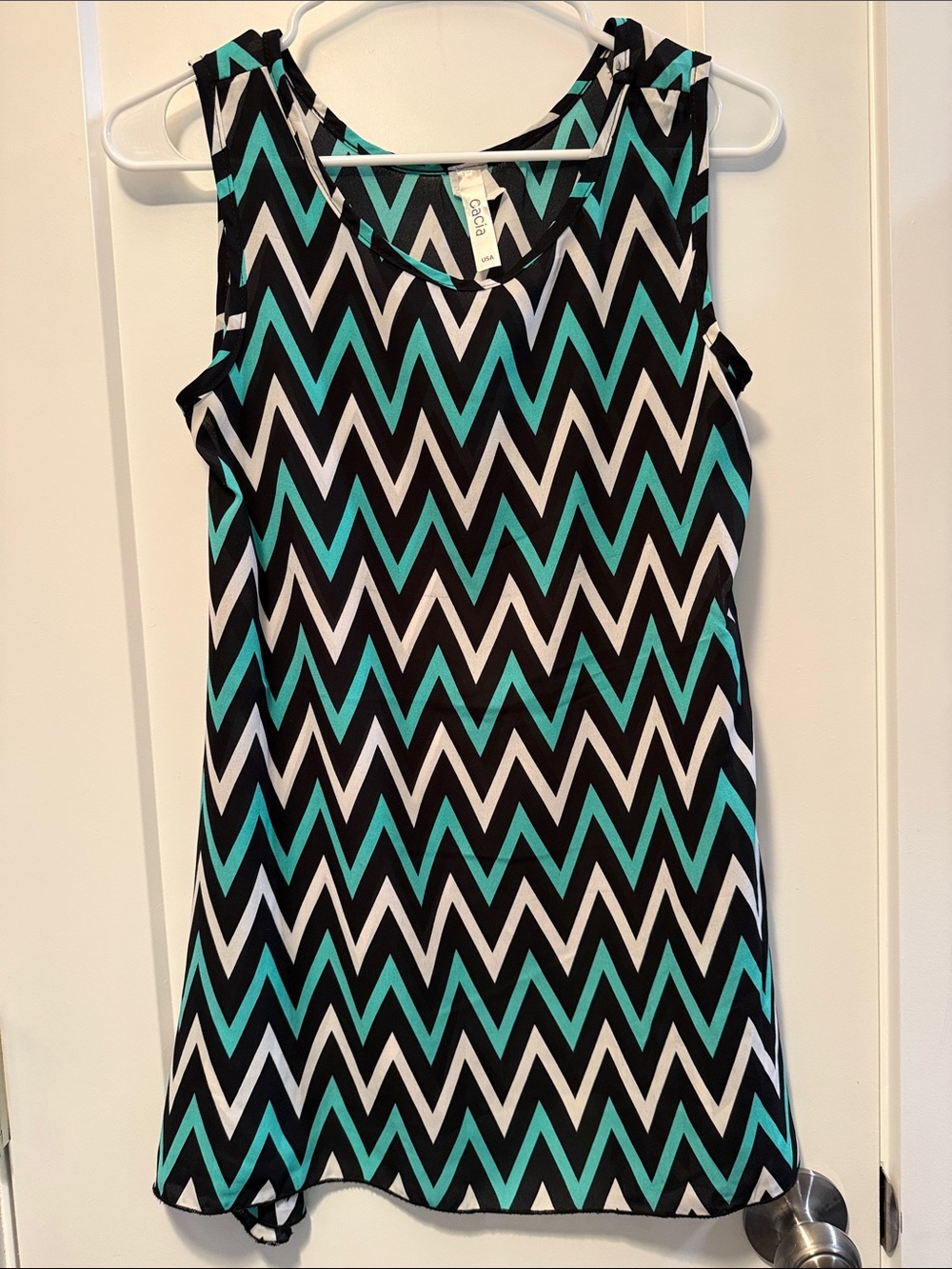 Cacia Chevron Print Tank with Teal Accents size L